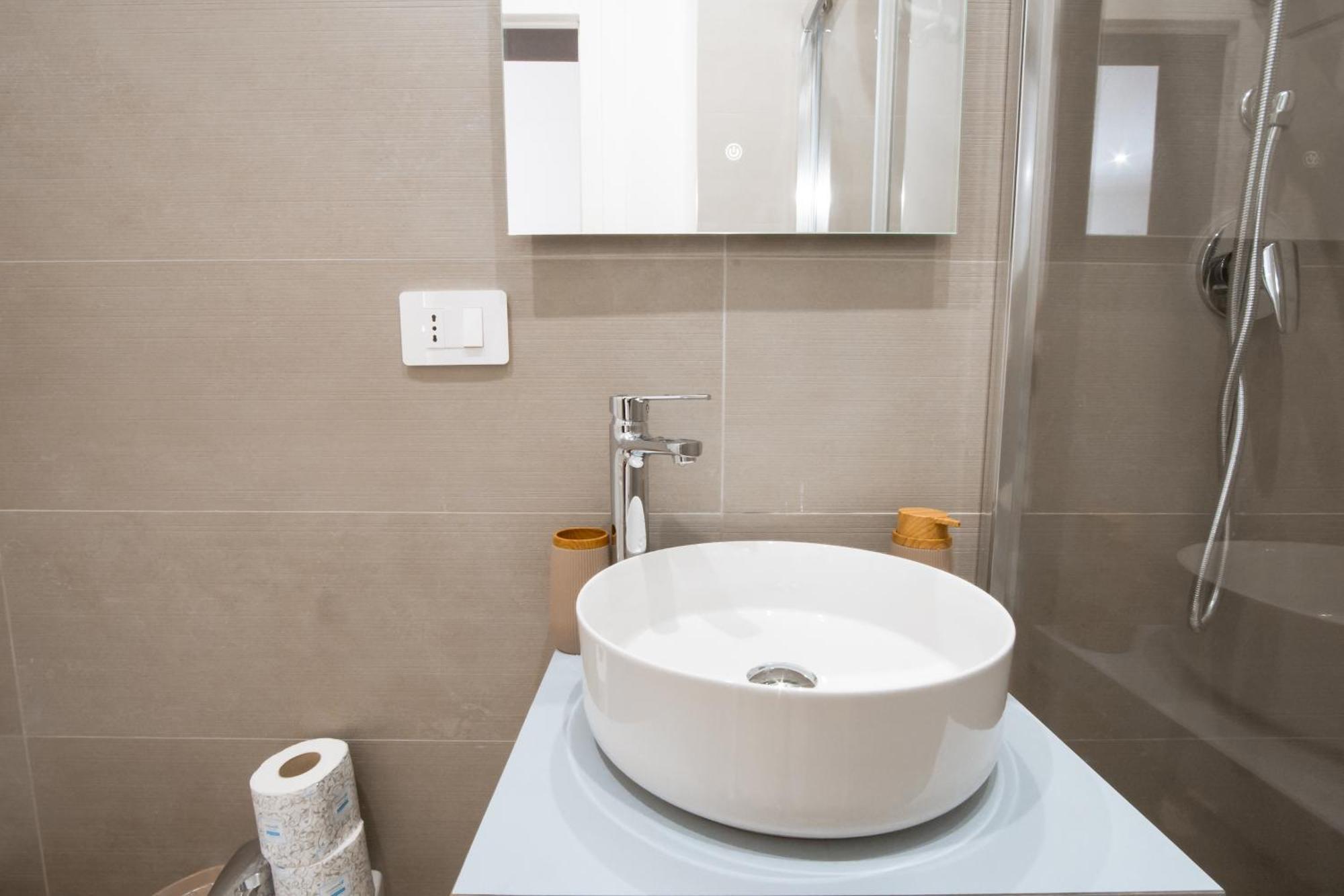 Apartamento Palazzo Marevento Bari Exterior foto